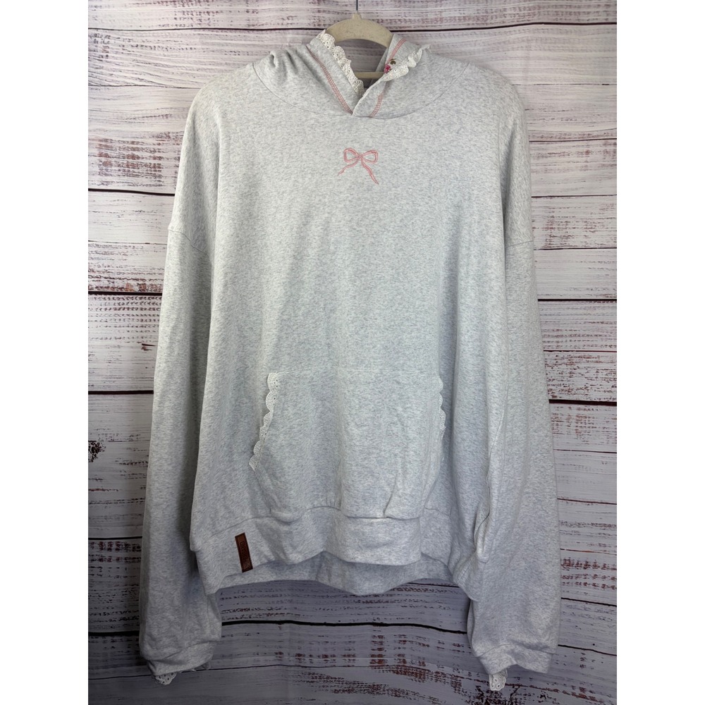 Ampersand Avenue Tied With Love University Hoodie Gray Lace Floral XL NEW - Picture 4 of 11
